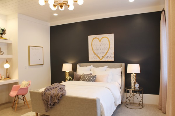 guest bedroom accent wall